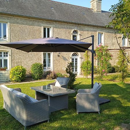 Ferme Aux Leopards Normands Bed & Breakfast Mandeville-en-Bessin Екстериор снимка